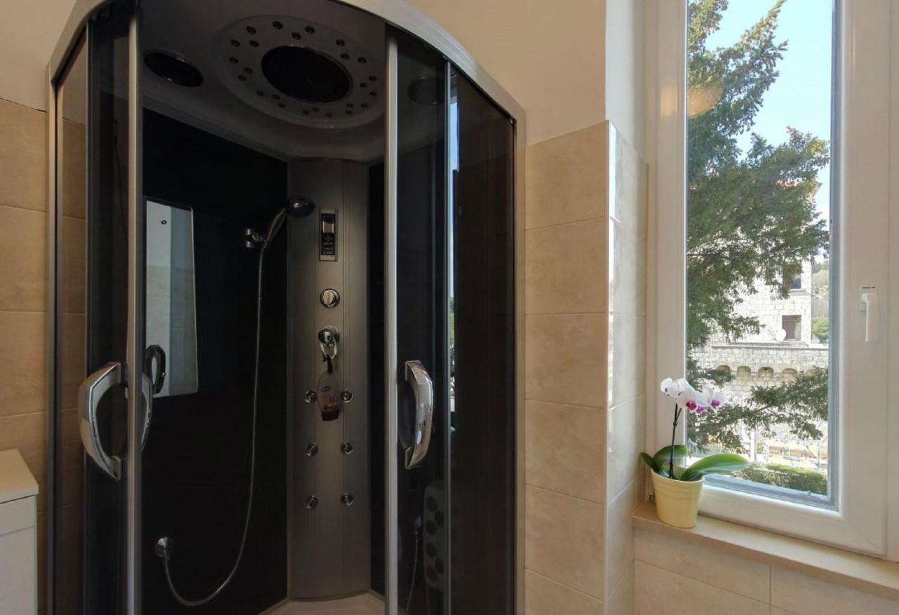 Apartment Mihe ดูบรอฟนิก ภายนอก รูปภาพ